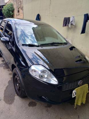 FIAT PUNTO 1.4 ATTRACTIVE 8V FLEX 4P MANUAL FIAT PUNTO 1.4 ATTRACTIVE 8V FLEX 4P MANUAL
